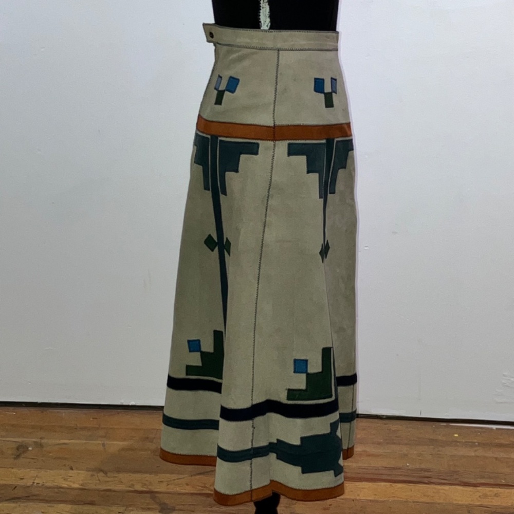 Native Suede - Picture 4 of 10